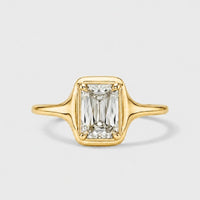 Anello con Stemma Taglio Smeraldo
