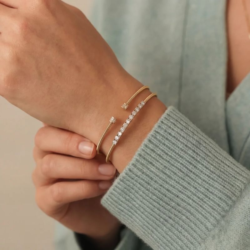 Waterproof Bracelets UK: Pieces You Never Remove - Moonela UK