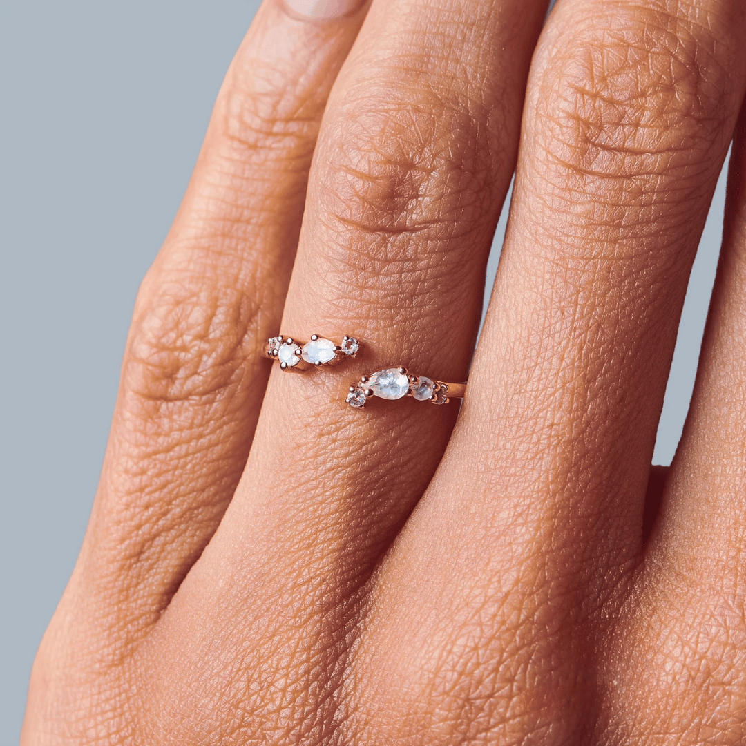 Anello regolabile con pietra di luna - Serpentino 