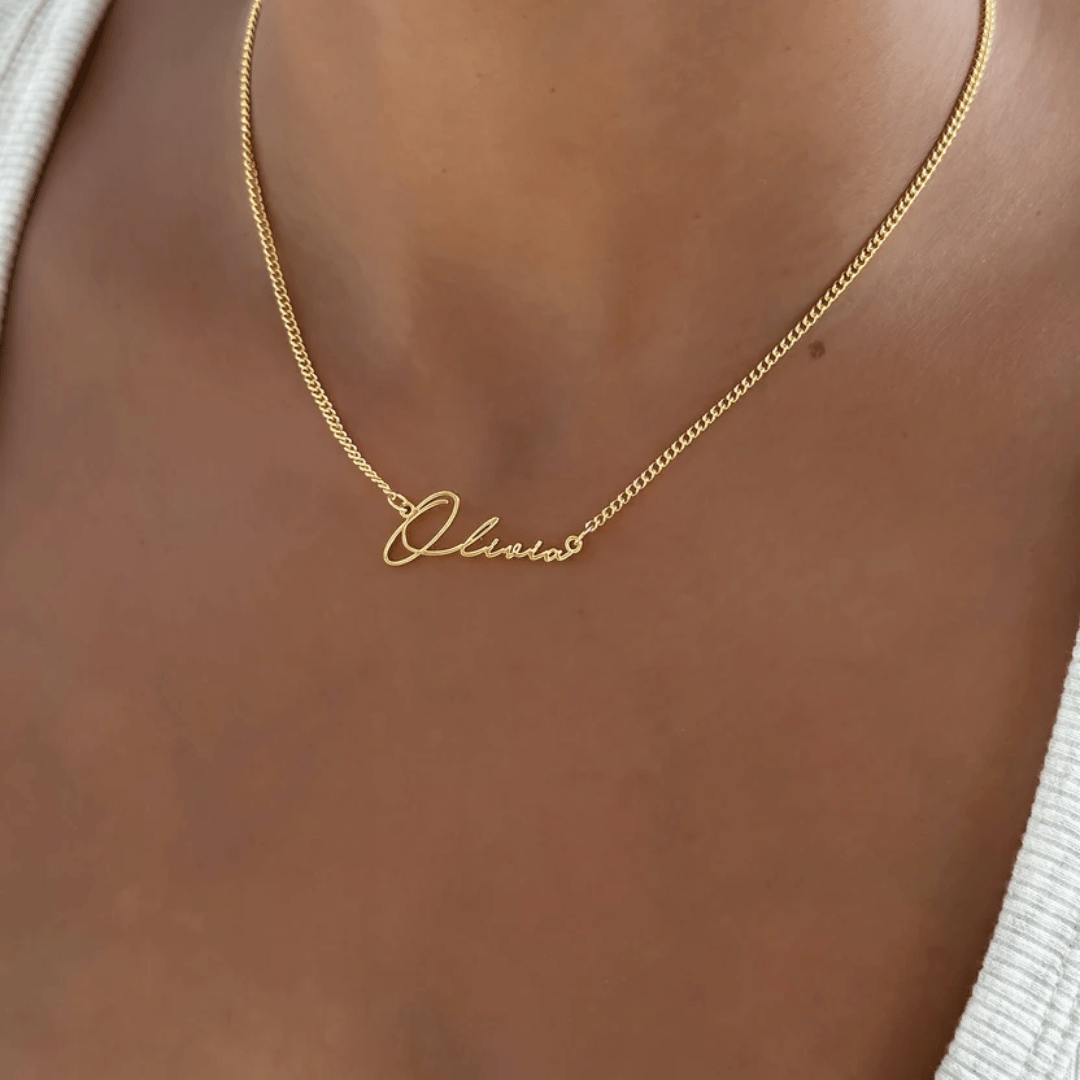 Collana con nome Astrid – Personalizzata ed elegante 