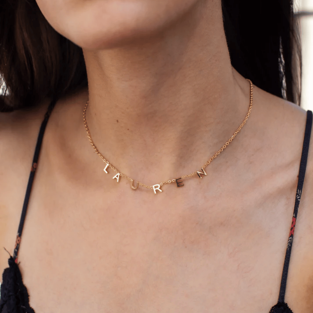 gold necklace with engraved letters – minimalist personalised jewelry